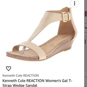Kenneth Cole REACTION low heel sandals
